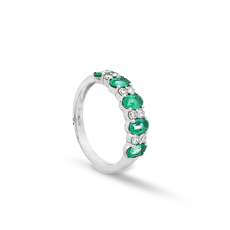 14KT WHITE GOLD EMERALD & DIAMOND BAND