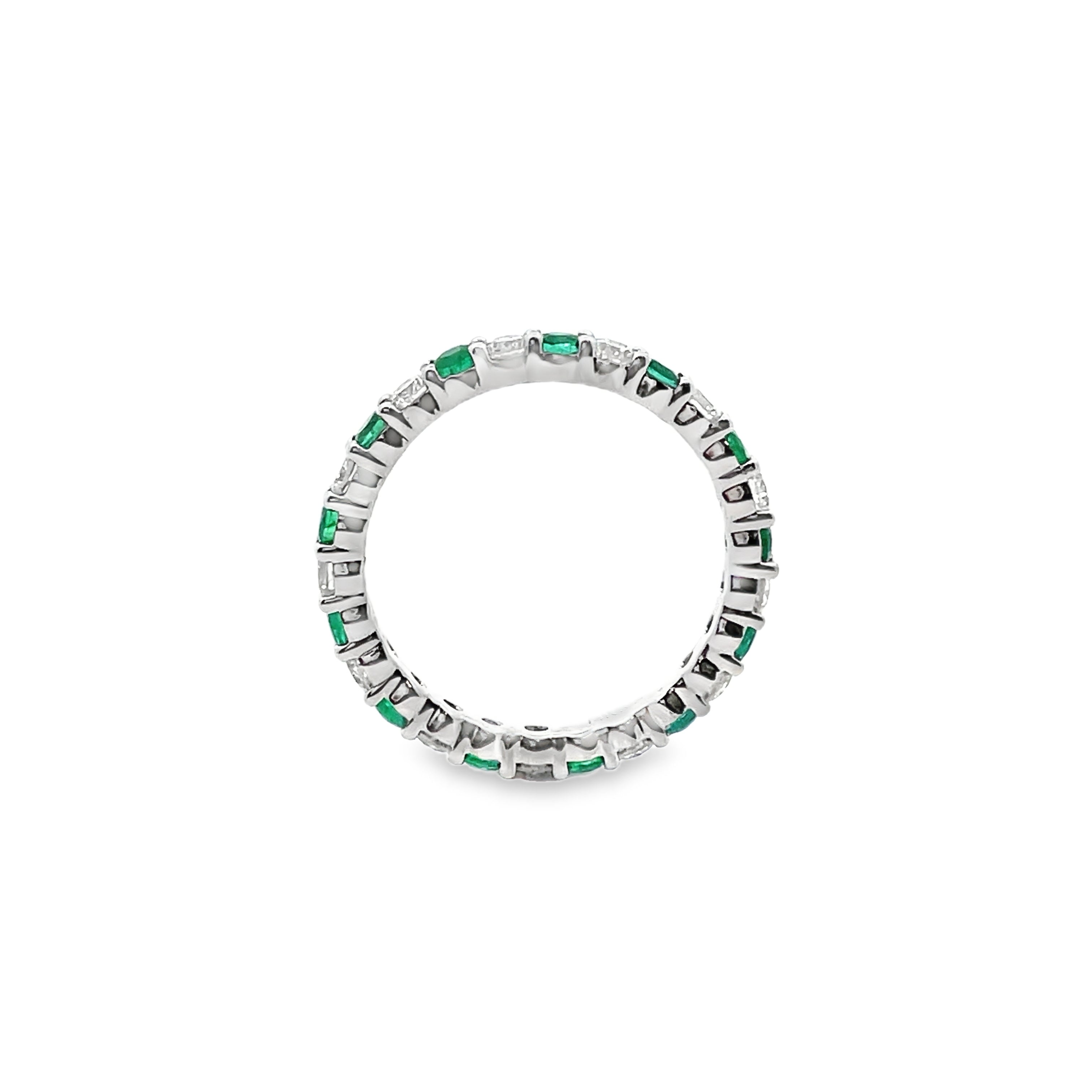 14KT WHITE GOLD EMERALD & DIAMOND BAND