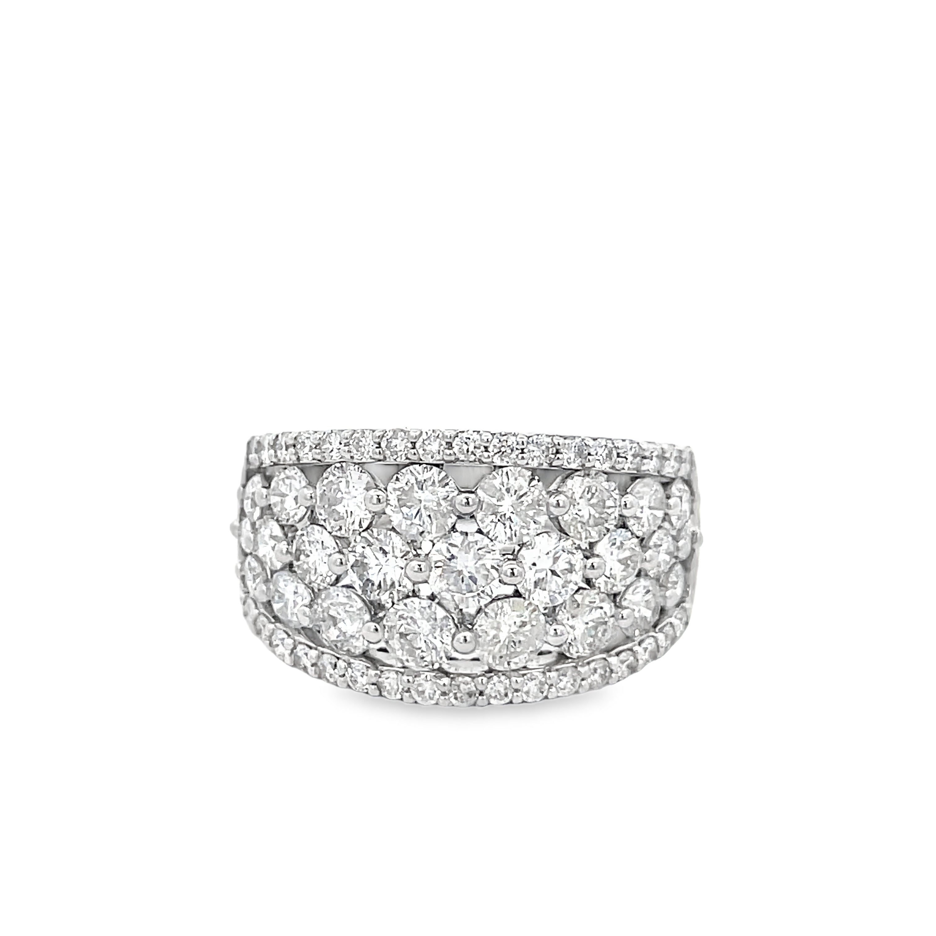 14KT WHITE GOLD ROUND BRILLIANT CUT DIAMOND BAND