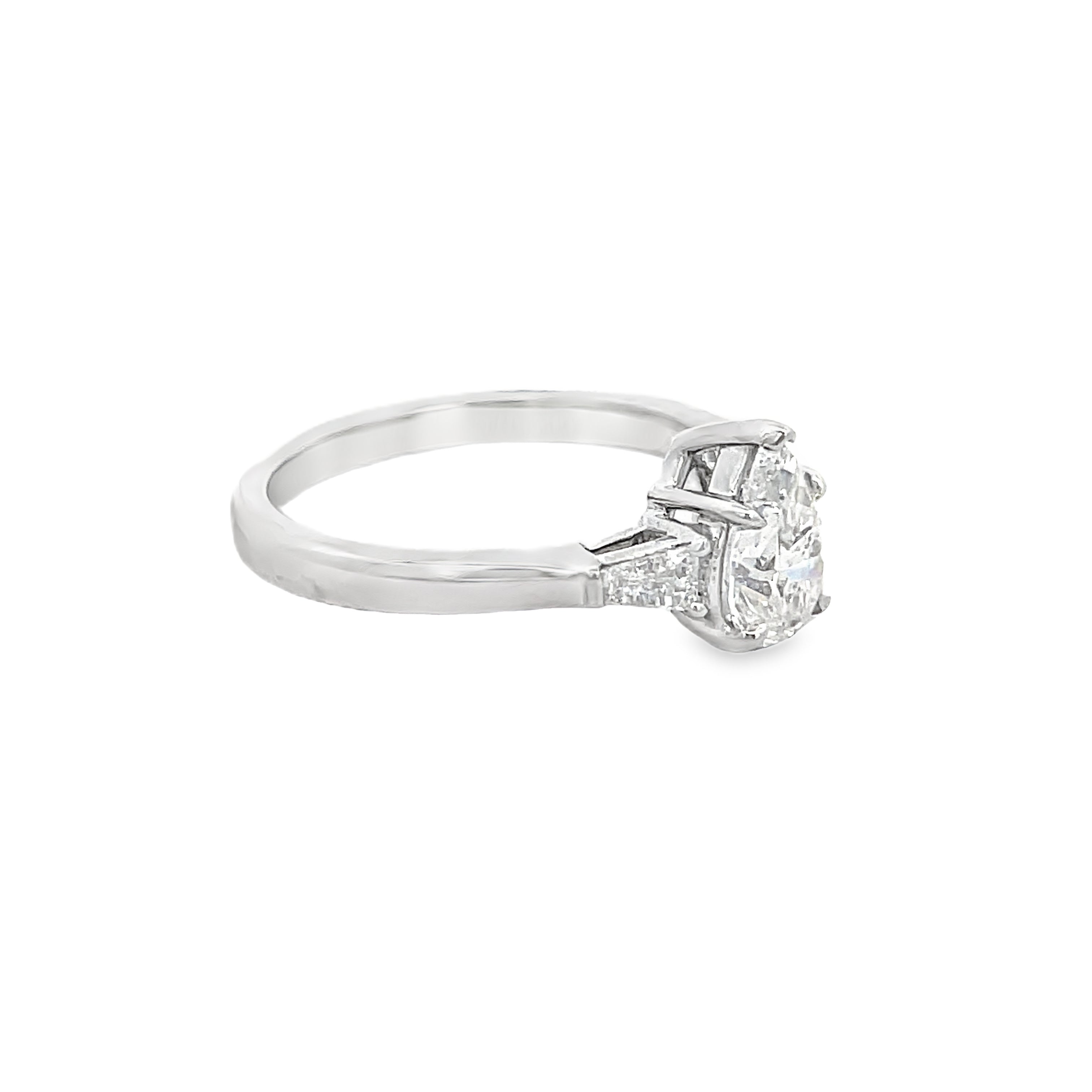 14KT WHITE GOLD PEAR SHAPE DIAMOND ENGAGEMENT RING